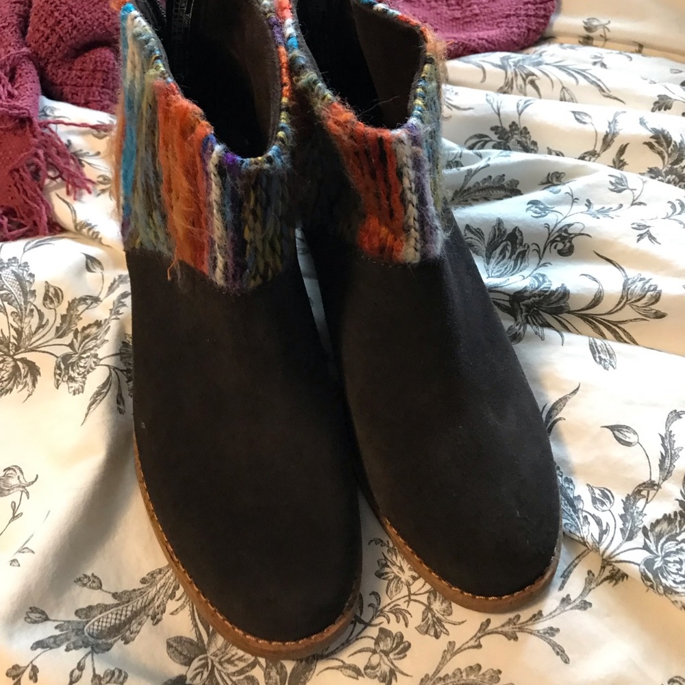 NWOT Toms booties